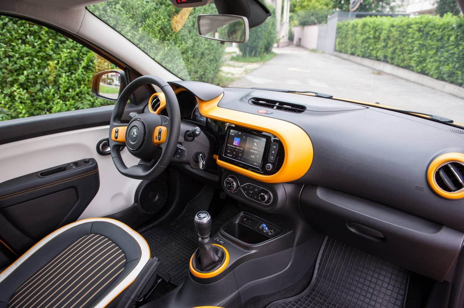 L'intérieur d'une Twingo occasion