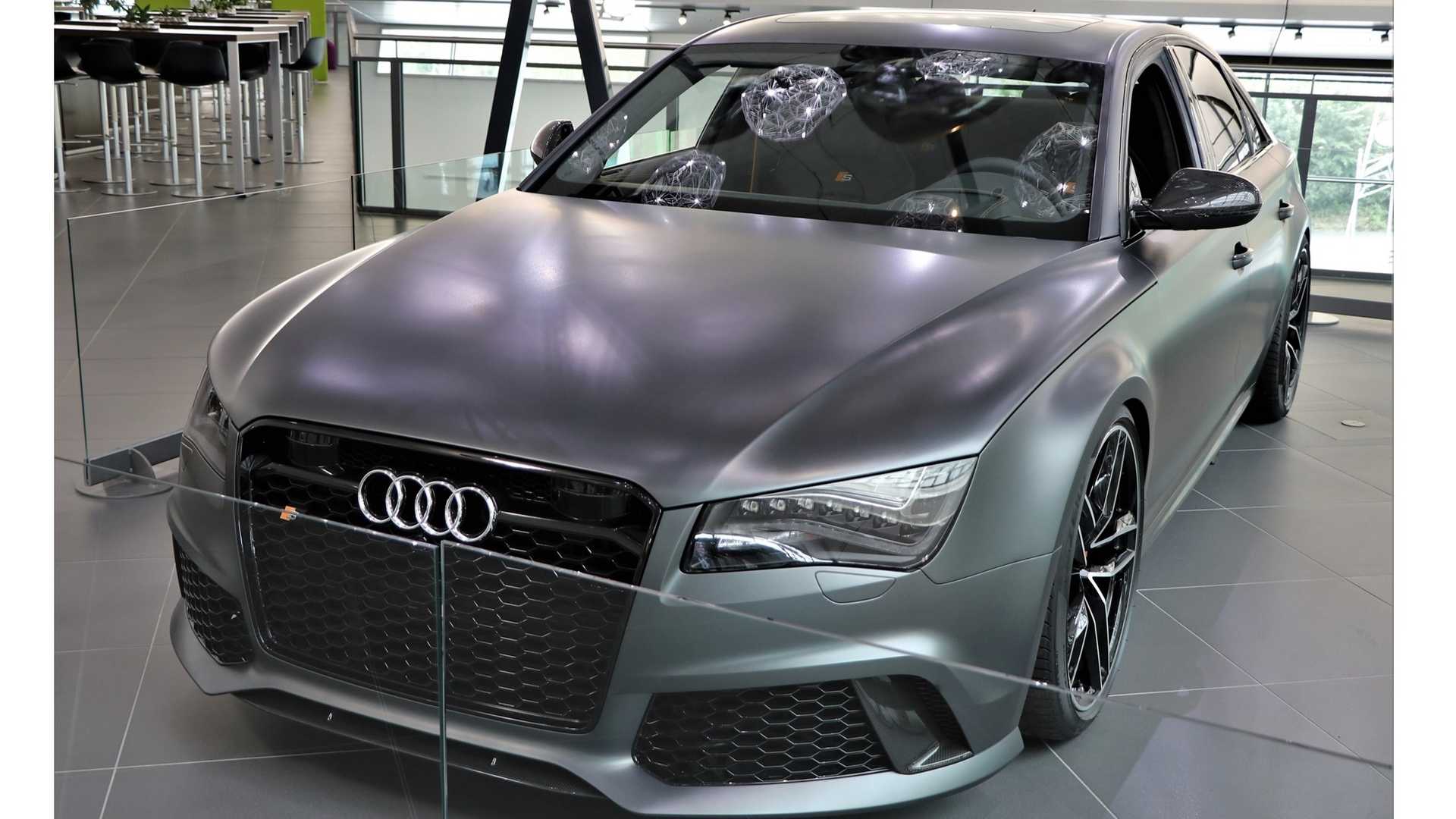 Audi rs8 quattro
