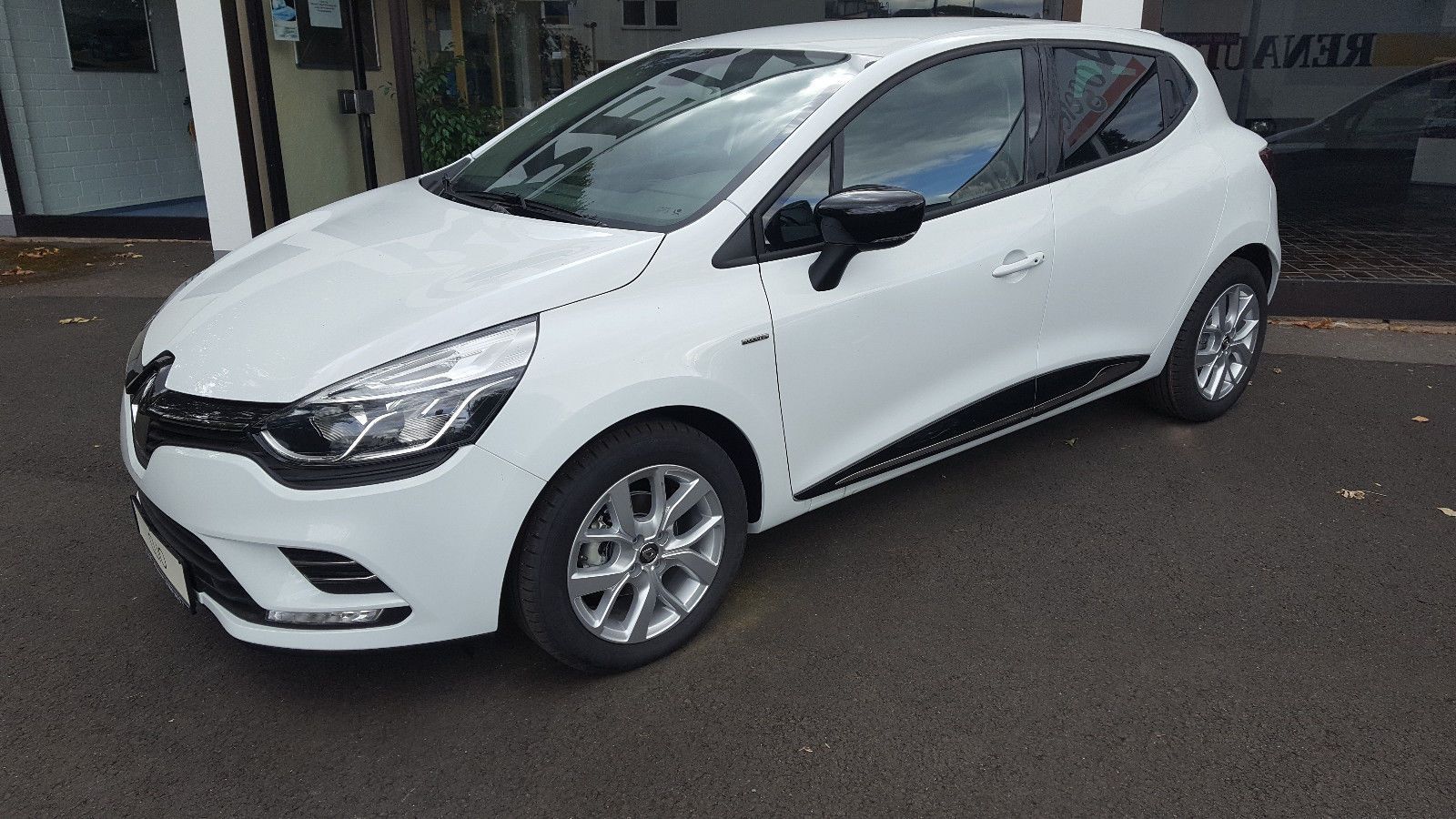 Renault Clio Limited